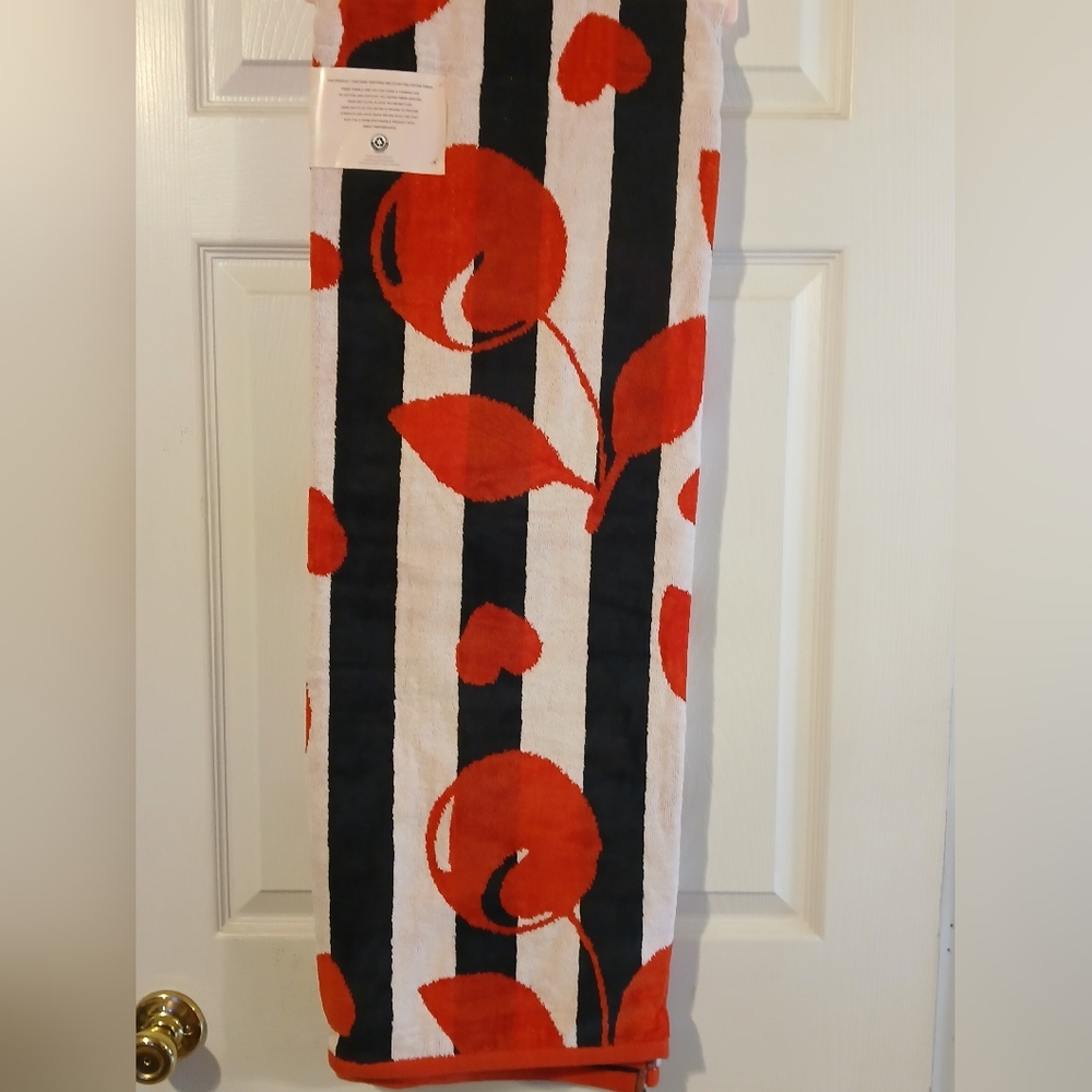 Betsey Johnson NWT Black & White Stripe Cherry 6ft Beach Towel - Picture 5 of 5